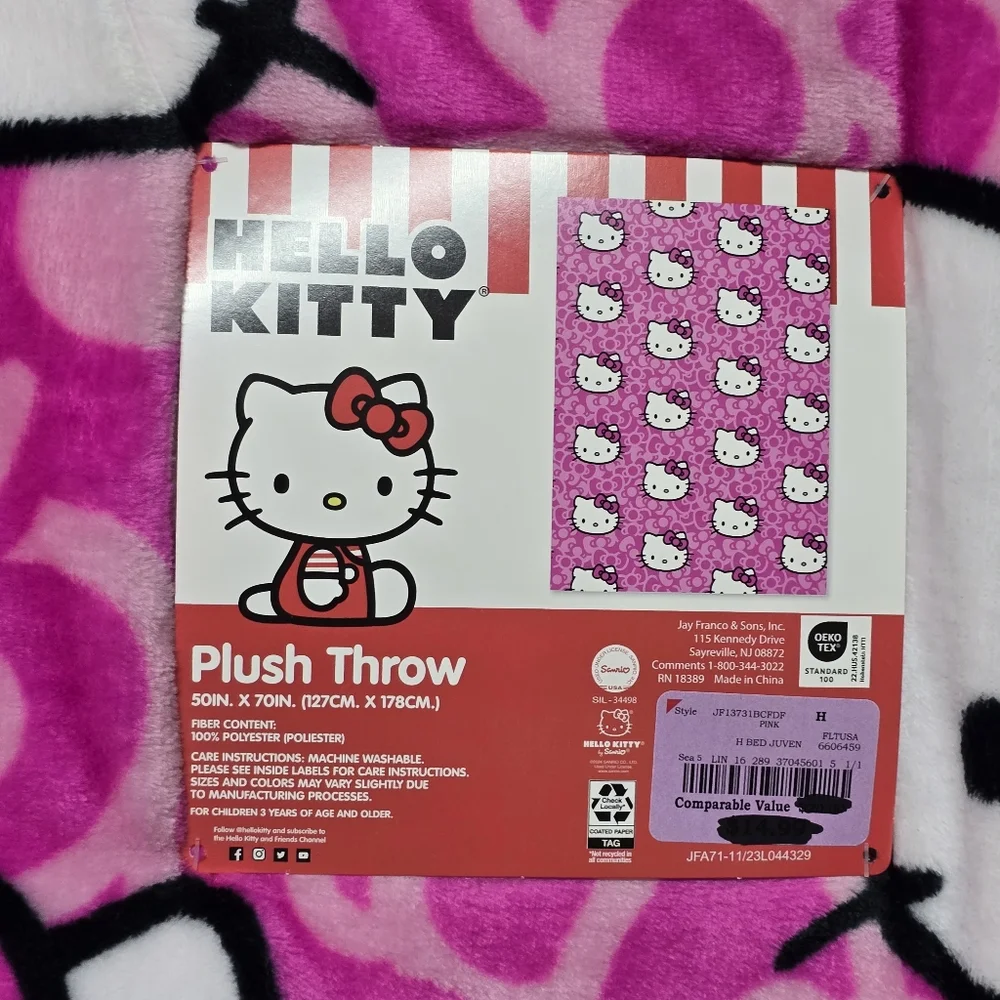 NWT HELLO KITTY SANRIO AUTHENTIC PINK‎ PLUSH THROW BLANKET 50